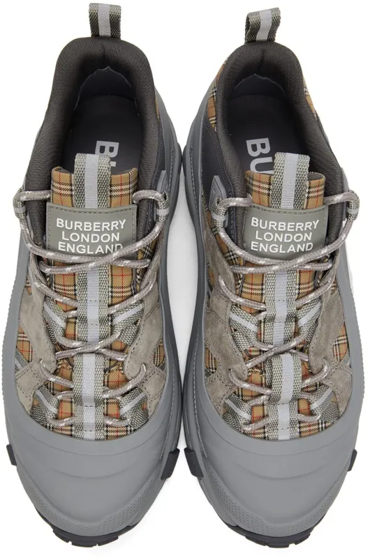 Burberry Arthur Chunky Low-Top Sneakers (8043864)