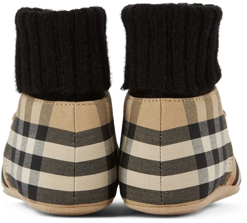 Burberry Baby Vintage Check Chalburyul Sock Detail Pre-Walkers (8041010)