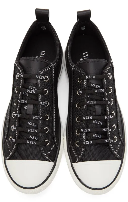 Valentino Garavani VLTN Giggies Low Sneakers (WY2S0D57MBU)