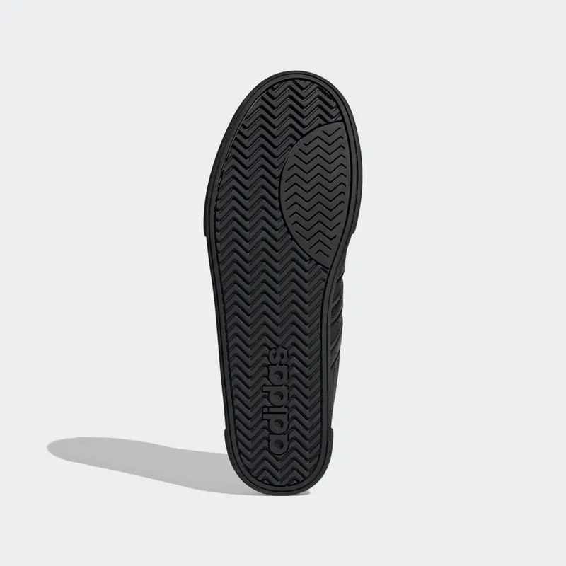 adidas Okosu Core Black / Core Black / Cloud White (H02041)