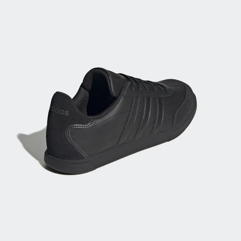 adidas Okosu Core Black / Core Black / Cloud White (H02041)