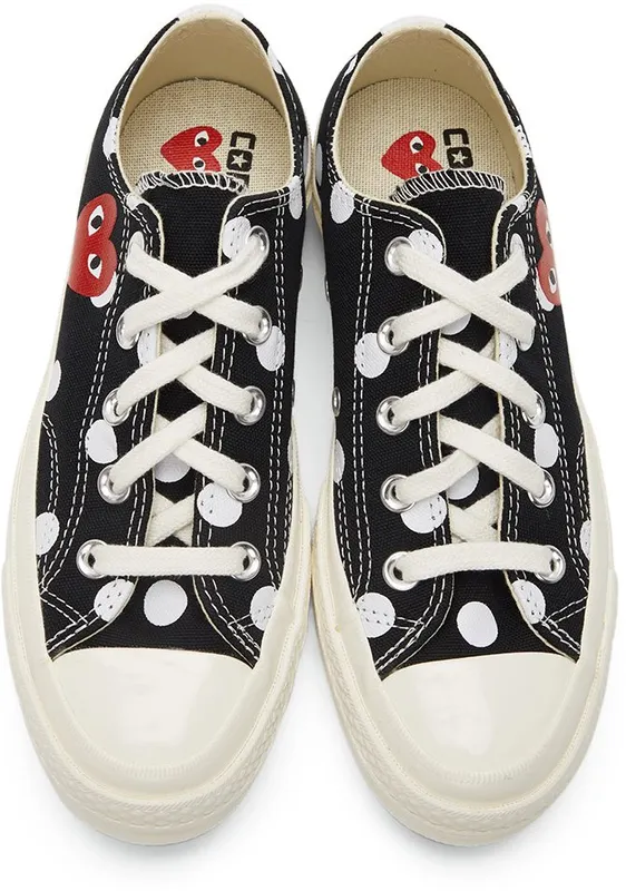 Comme des Garçons Play Black Converse Edition Polka Dot Heart Chuck 70 Low Sneakers (P1K114)