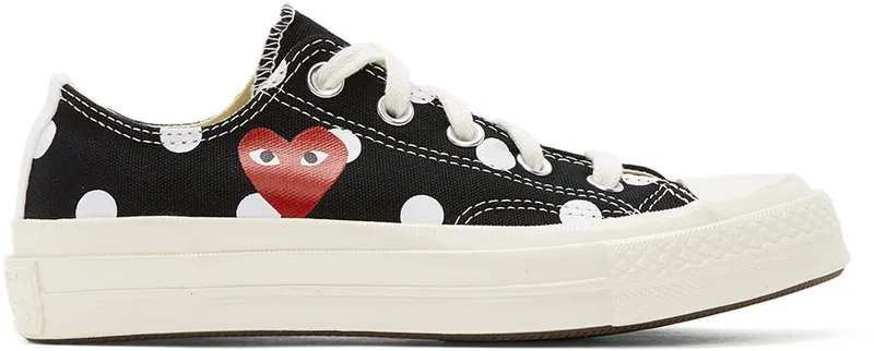Comme des Garçons Play Black Converse Edition Polka Dot Heart Chuck 70 Low Sneakers (P1K114)