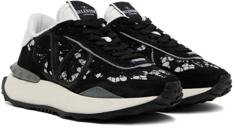 Valentino Garavani Black Lacerunner Low-Top Sneakers (1W2S0DY9ZUX)
