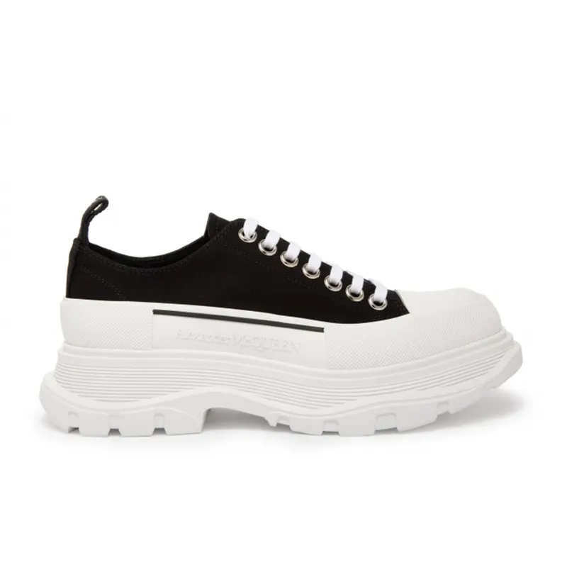 Alexander McQueen Tread Slick Low Lace Up Black White (W) (611705W4L321070)