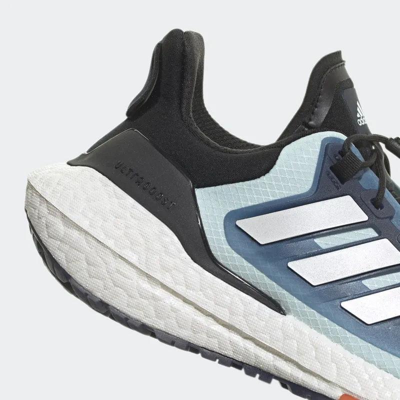 adidas Ultraboost 22 COLD.RDY 2.0 Almost Blue / Cloud White / Shadow Navy (GX6734)
