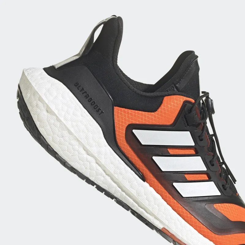 adidas Ultraboost 22 COLD.RDY 2.0 Impact Orange / Cloud White / Pulse Blue (GX6689)