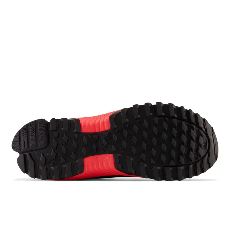 New Balance Shando Black / Electric Red / Team Gold (MTSHAV1-42705)