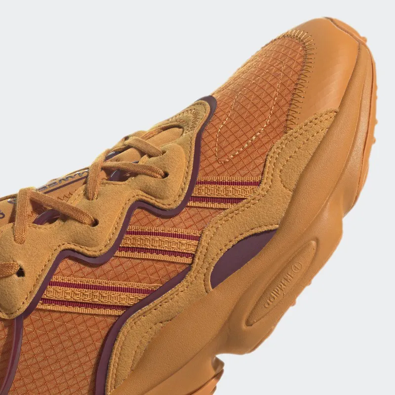 adidas OZWEEGO Focus Orange / Team Victory Red / Victory Crimson (GX6550)