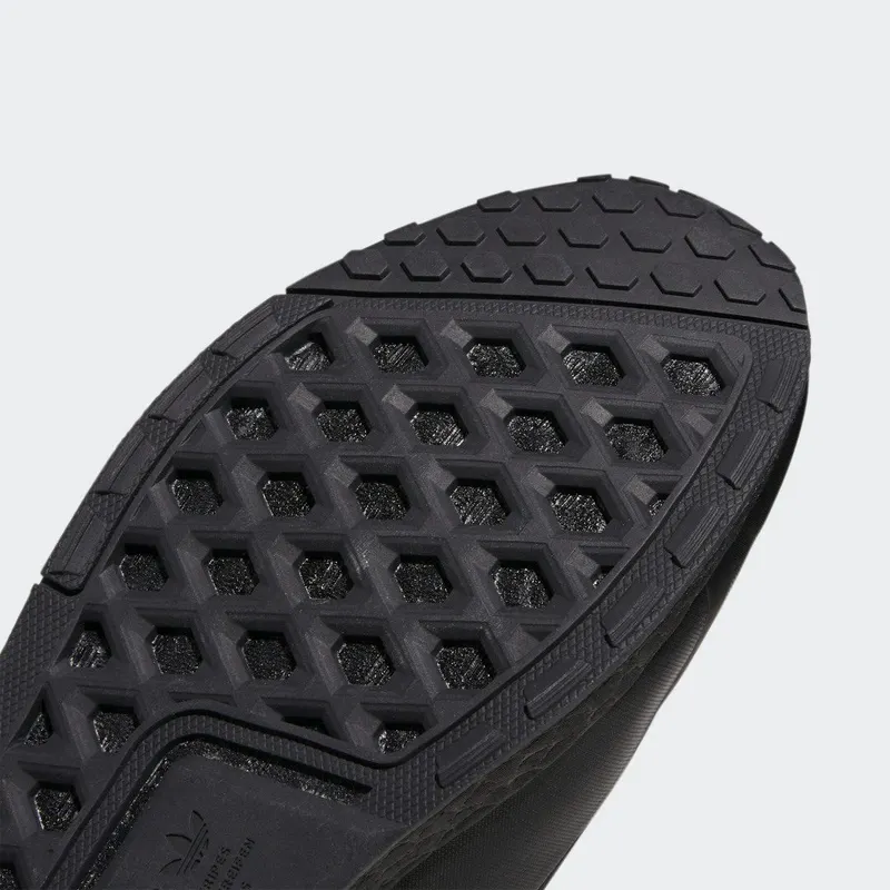 adidas NMD_V3 GORE-TEX Core Black / Grey Five / Impact Yellow (GX9472)