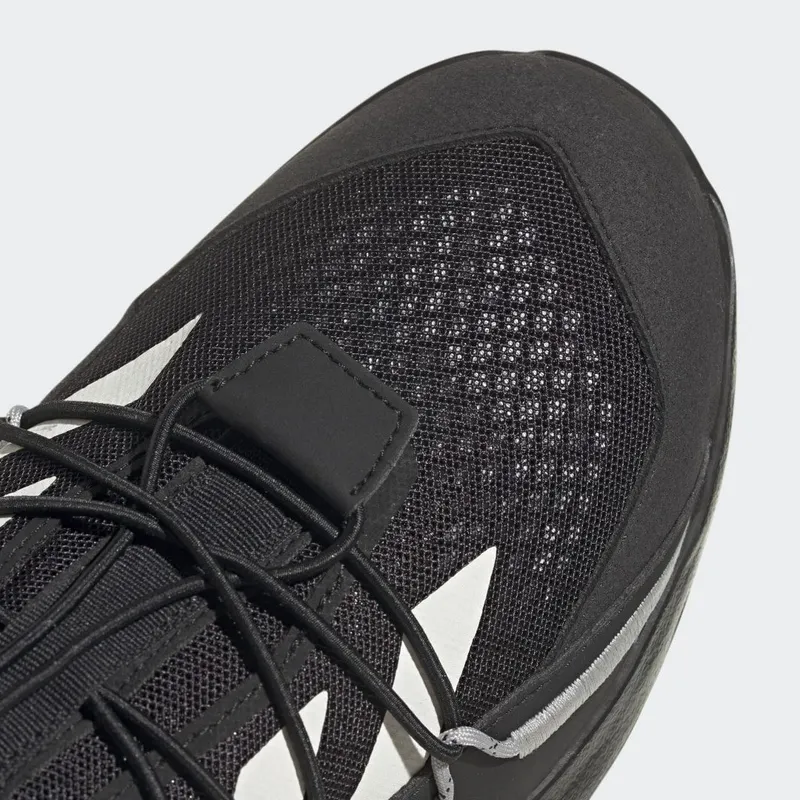 adidas Terrex Voyager 21 Travel Core Black / Chalk White / Grey Two (HP8612)