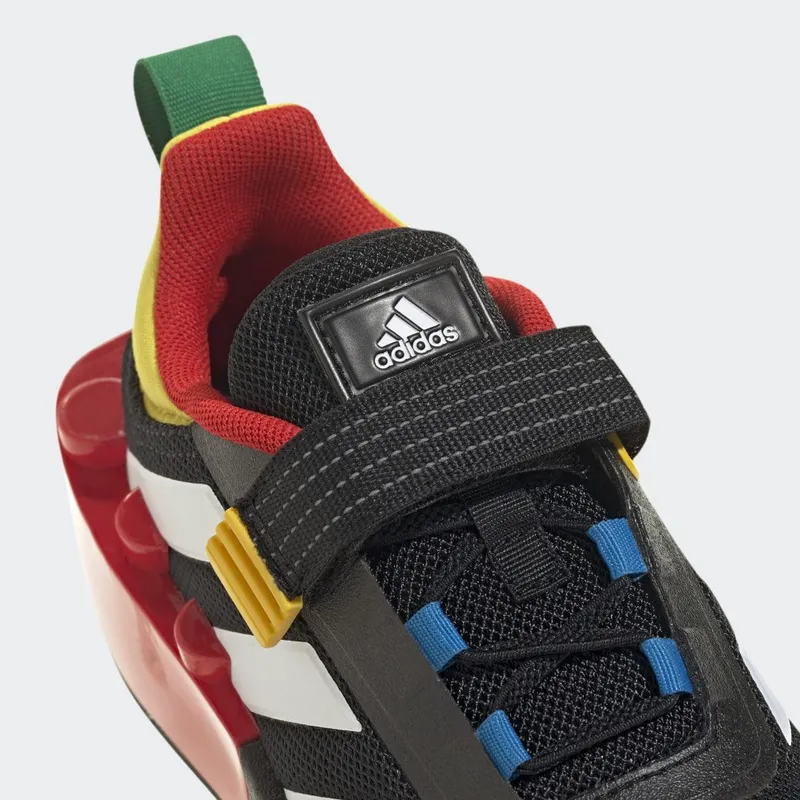adidas adidas x LEGOÂ® Tech RNR Lifestyle met Elastische Veters en Klittenband Core Black / Cloud White / Red (HP5877)