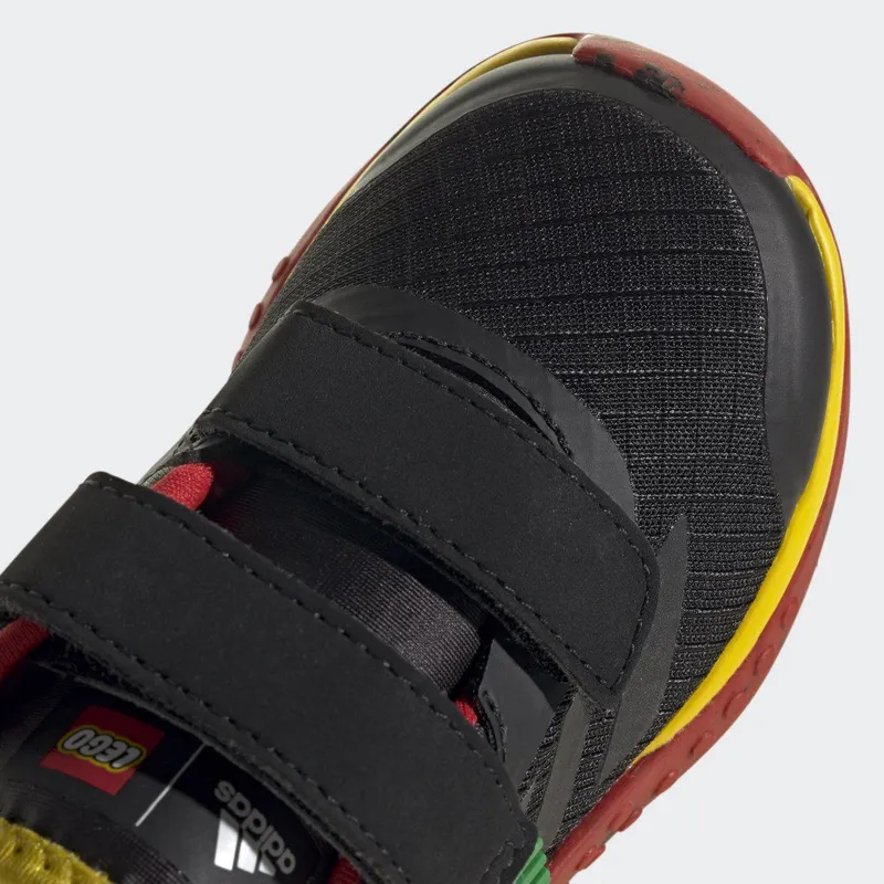 adidas adidas Sport DNA x LEGOÂ® Lifestyle met Dubbel Klittenband Core Black / Core Black / Red (HQ1309)