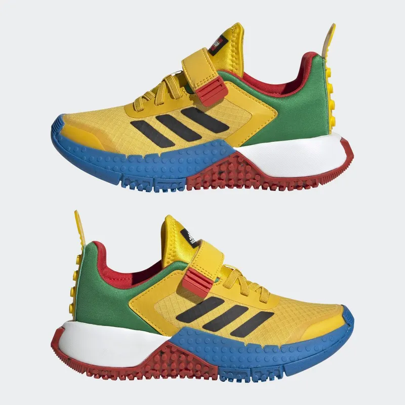 adidas adidas Sport DNA x LEGOÂ® Lifestyle met Elastische Veters en Klittenband Eqt Yellow / Core Black / Shock Blue (HQ1310)