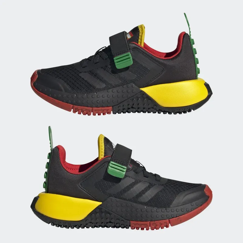 adidas adidas Sport DNA x LEGOÂ® Lifestyle met Elastische Veters en Klittenband Core Black / Core Black / Red (HQ1311)