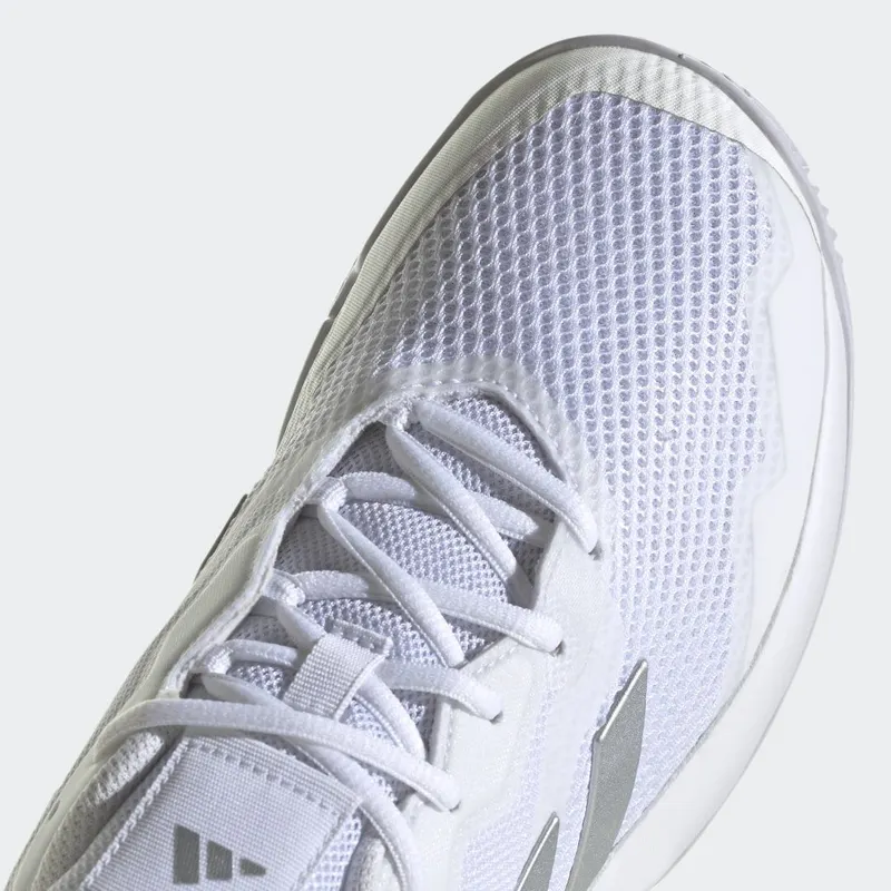 adidas Courtjam Control Tennisschoenen Cloud White / Silver Metallic / Cloud White (HQ8473)