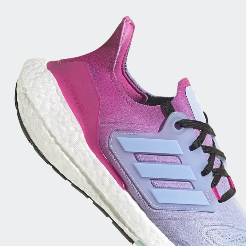 adidas Ultraboost 22 Blue Dawn / Blue Dawn / Lucid Fuchsia (HP9933)