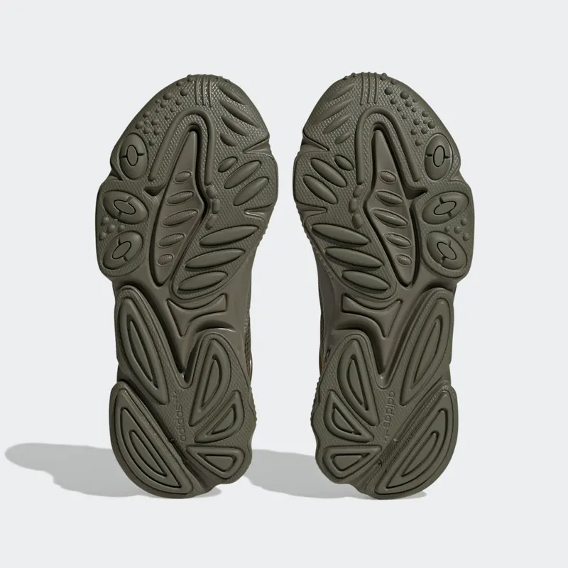 adidas OZWEEGO Olive Strata / Olive Strata / Cloud White (HQ1622)