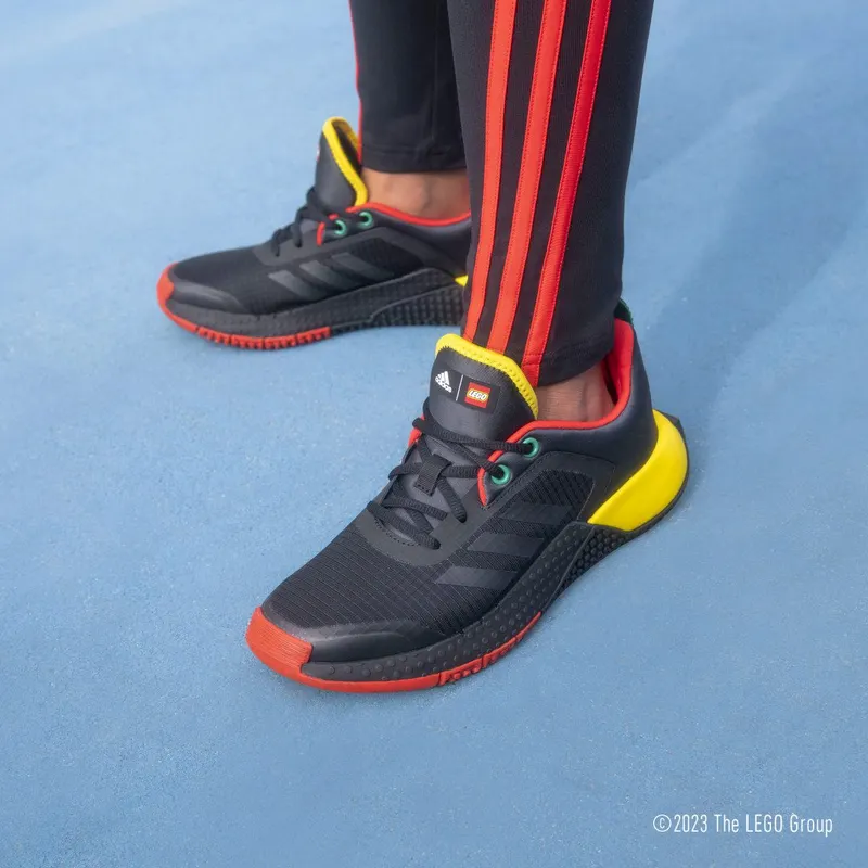 adidas adidas Sport DNA x LEGO® Core Black / Core Black / Red (HQ1313)