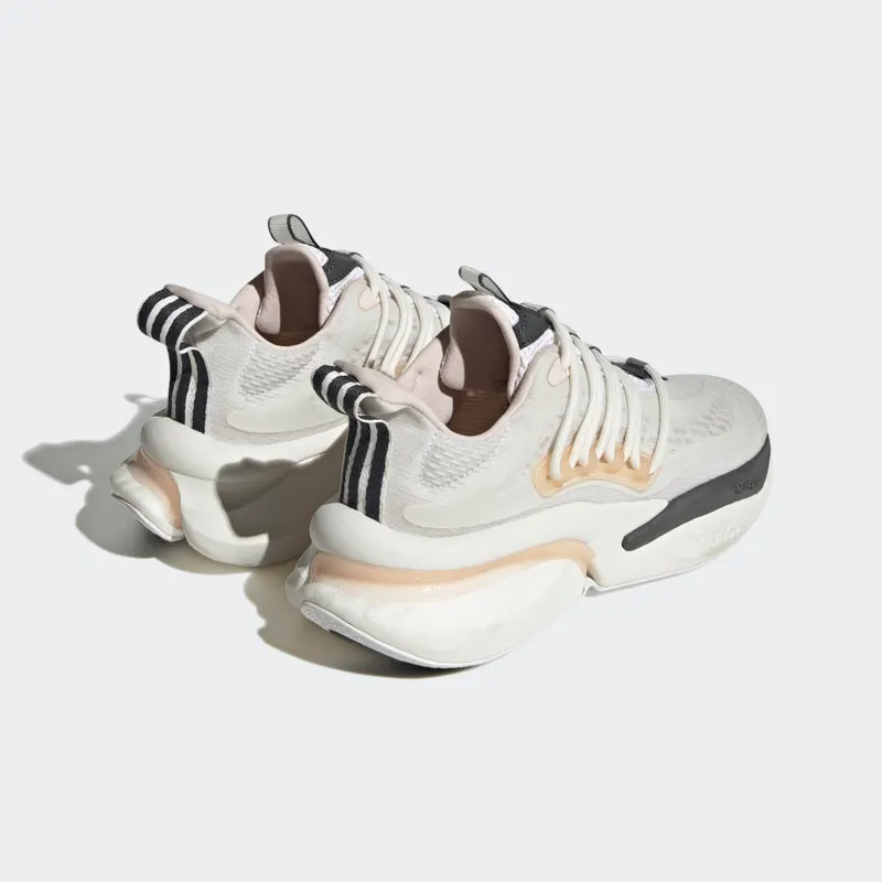 adidas Alphaboost V1 Sustainable BOOST Lifestyle Hardloopschoenen Cloud White / Wonder Quartz / Grey Five (HP6132)