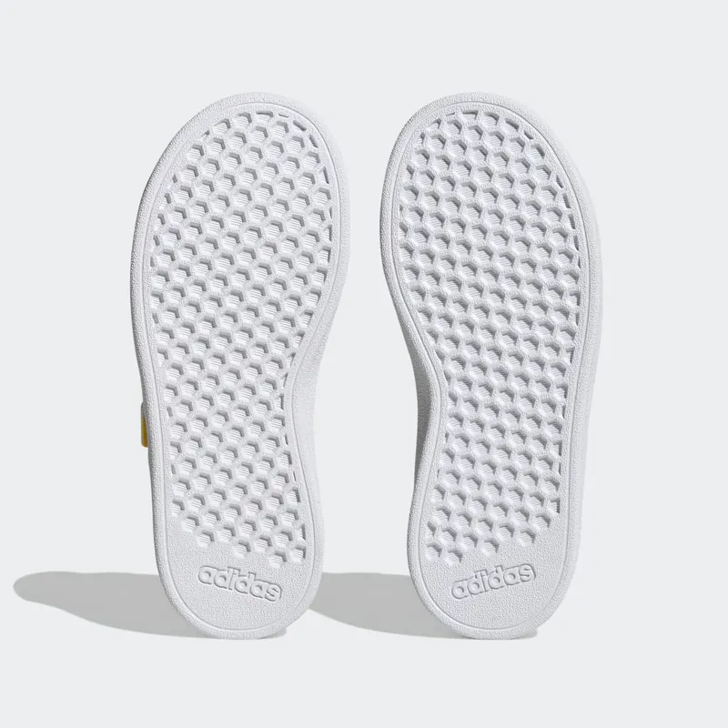 adidas adidas x Disney Grand Court Mickey Lifestyle Court met Klittenband Cloud White / Core Black / Better Scarlet (HP7760)