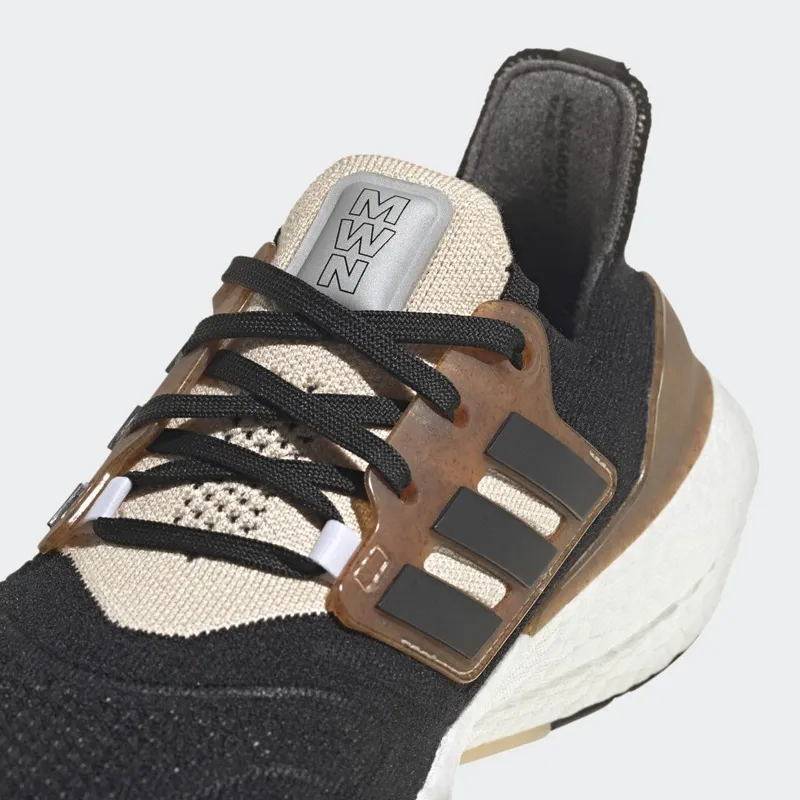 adidas Ultraboost 22 Made with Nature Core Black / Core Black / Wonder Taupe (HQ3540)