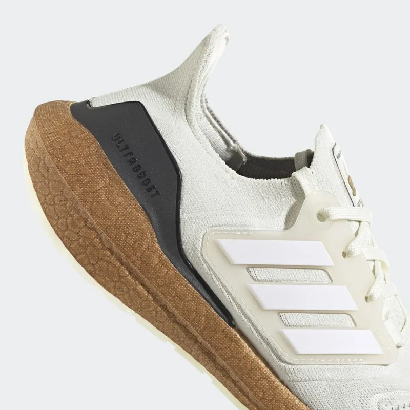 adidas Ultraboost 22 Made with Nature White Tint / Zero Metalic / Core Black (HP9183)