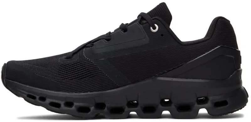 On Black Cloudstratus Sneakers (39.99214)