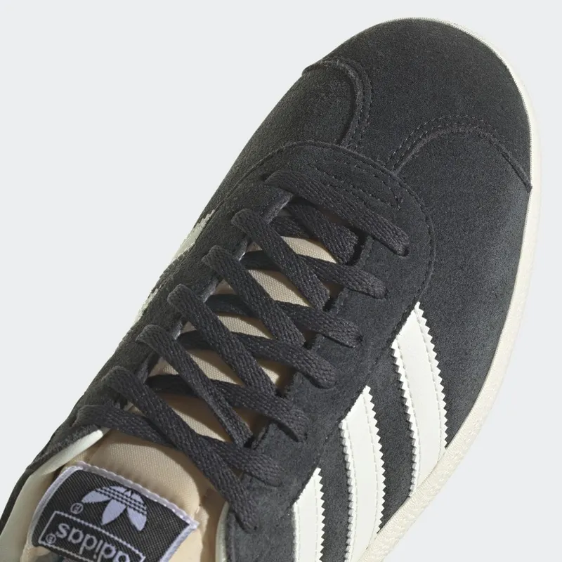 adidas Gazelle Carbon / Off White / Cream White (GY7340)