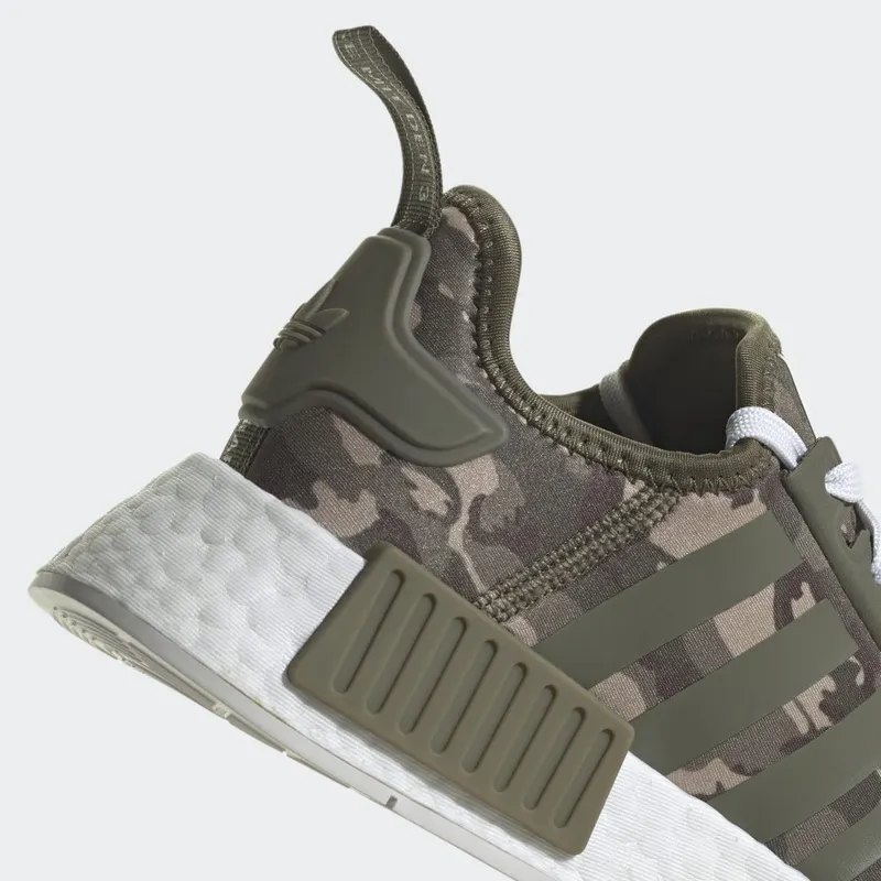 adidas NMD_R1 Olive Strata / Cloud White / Olive Strata (HQ1652)