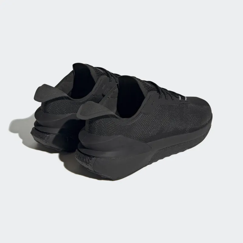 adidas Avryn Core Black / Core Black / Carbon (HP5982)