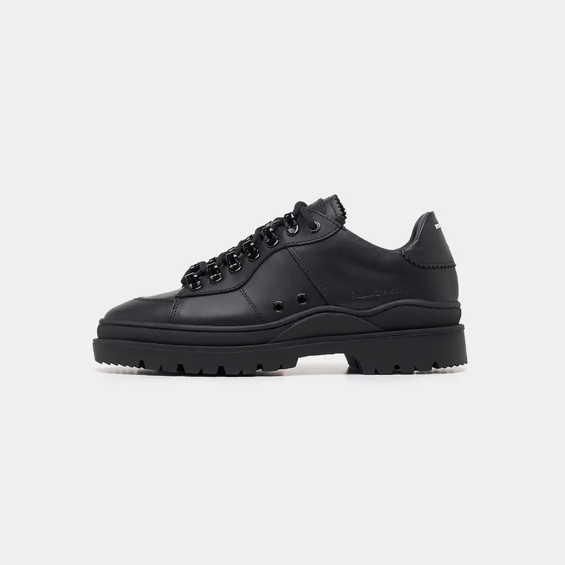 Filling Pieces Court Serrated All Black