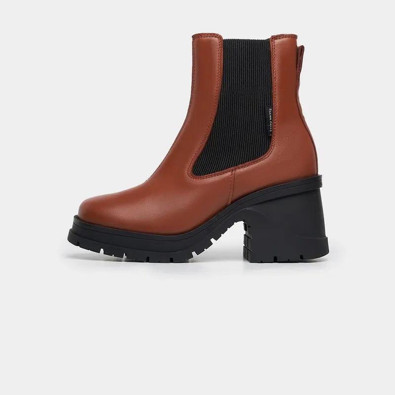 Filling Pieces Gali Chelsea Brown