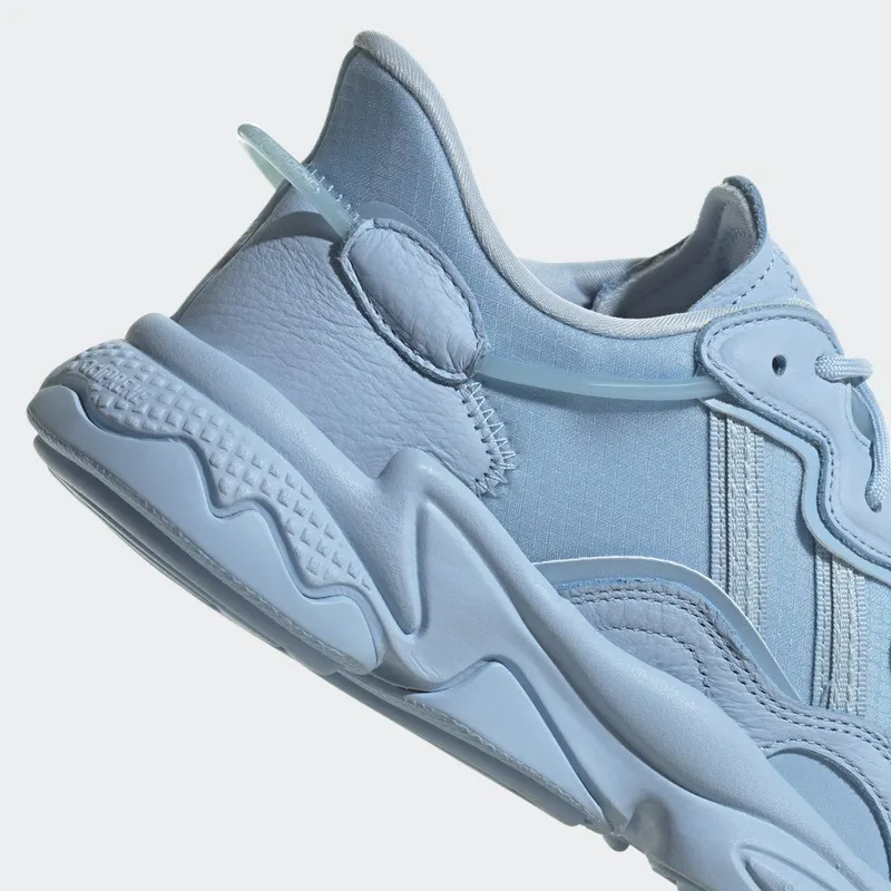 adidas OZWEEGO Clear Sky / Clear Sky / Halo Blue (HQ8863)