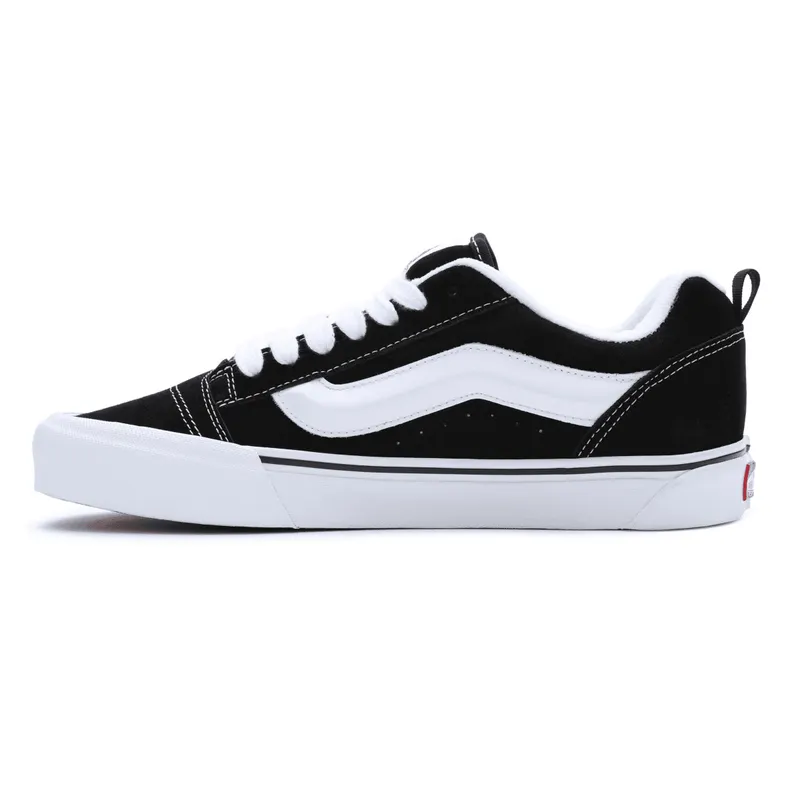 VANS Knu Skool Zwart (VN0009QC6BT)