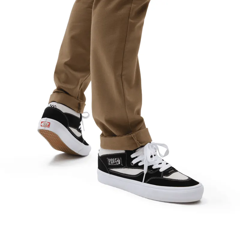 VANS Skate Half Cab ’92 Zwart (VN0A5KYA1KP)