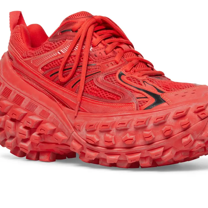 Balenciaga Defender Trainers Red (685613W2RAA6010)