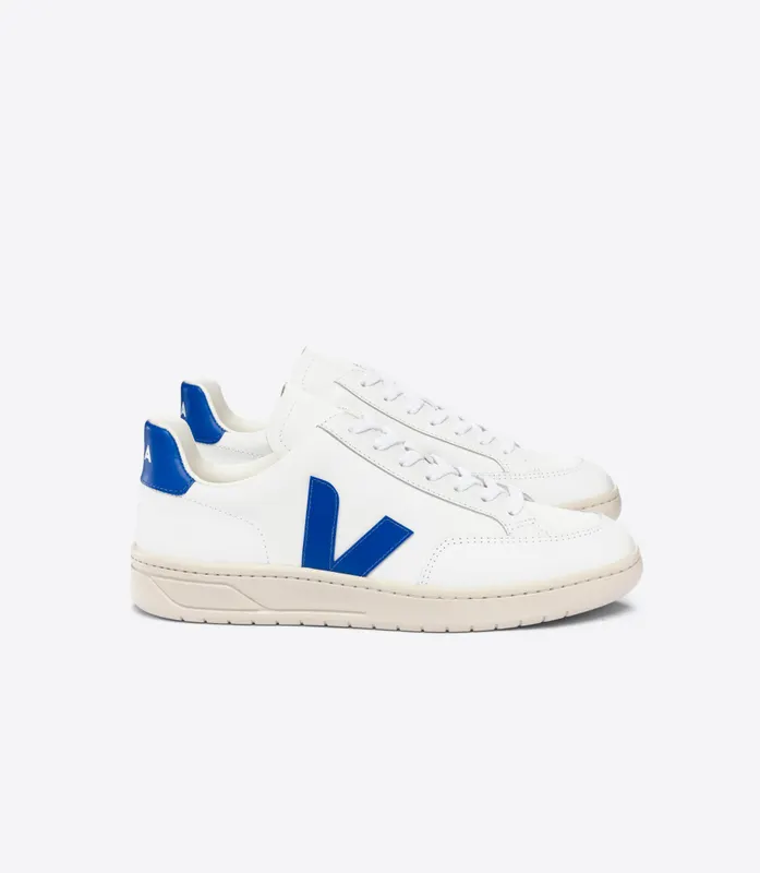 Veja V-12 LEATHER WHITE PAROS (XD0203104A)