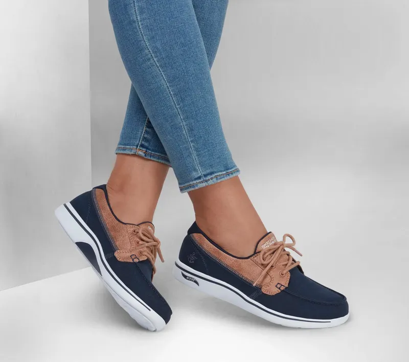 Skechers Skechers Arch Fit Uplift – Cruise’n By – Marine (136620-NVY)