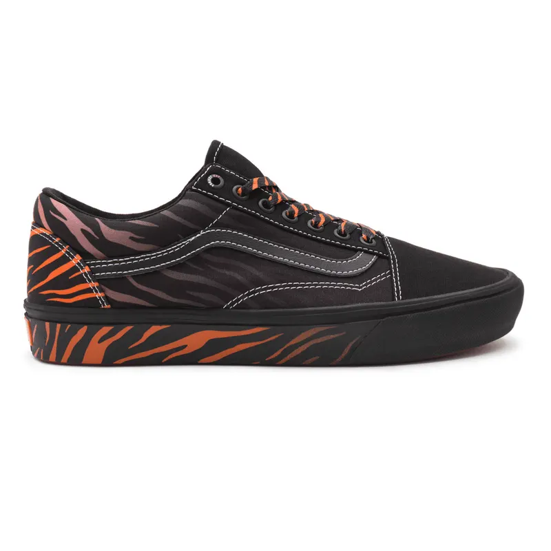 VANS Vans X Project Cat Comfycush Old Skool Zwart (VN0A5DYC9KH)