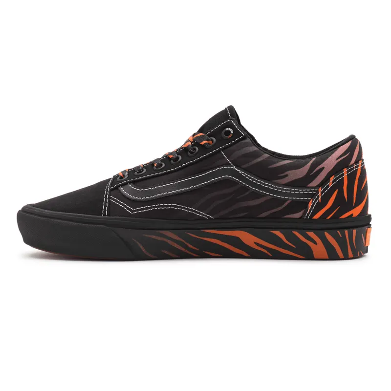 VANS Vans X Project Cat Comfycush Old Skool Zwart (VN0A5DYC9KH)