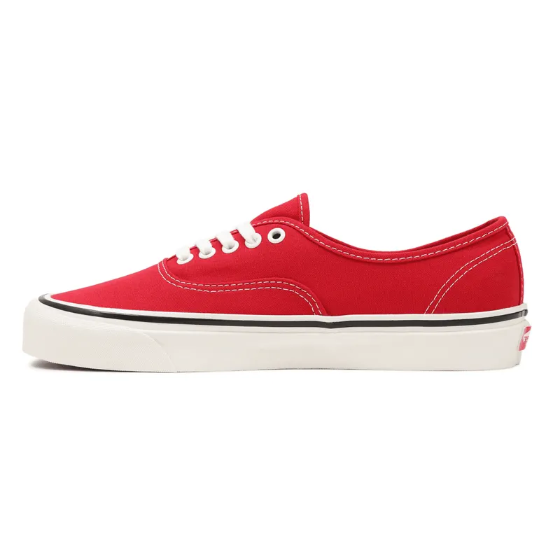 VANS Anaheim Factory Authentic 44 Dx Rood (VN0A38ENMR9)