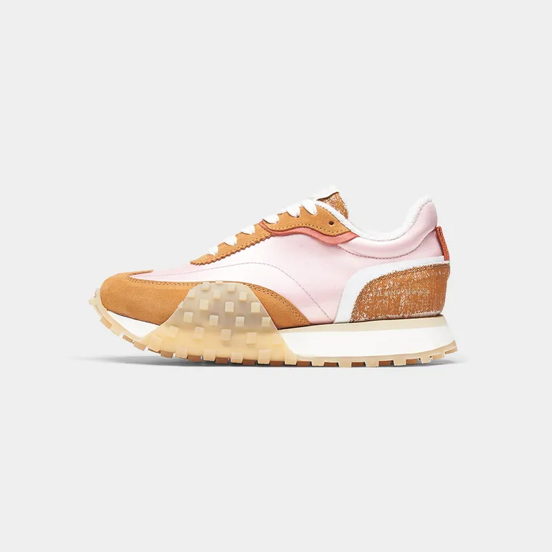Filling Pieces Crease Runner Pink
