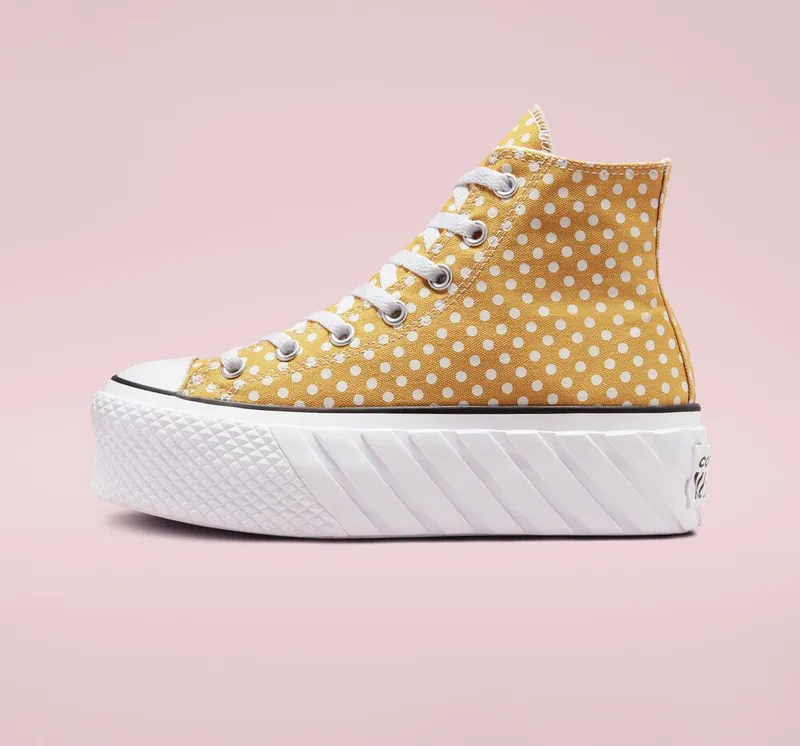 Converse Chuck Taylor All Star Lift 2X Platform Polka Dots Goldtone/wit/zwart