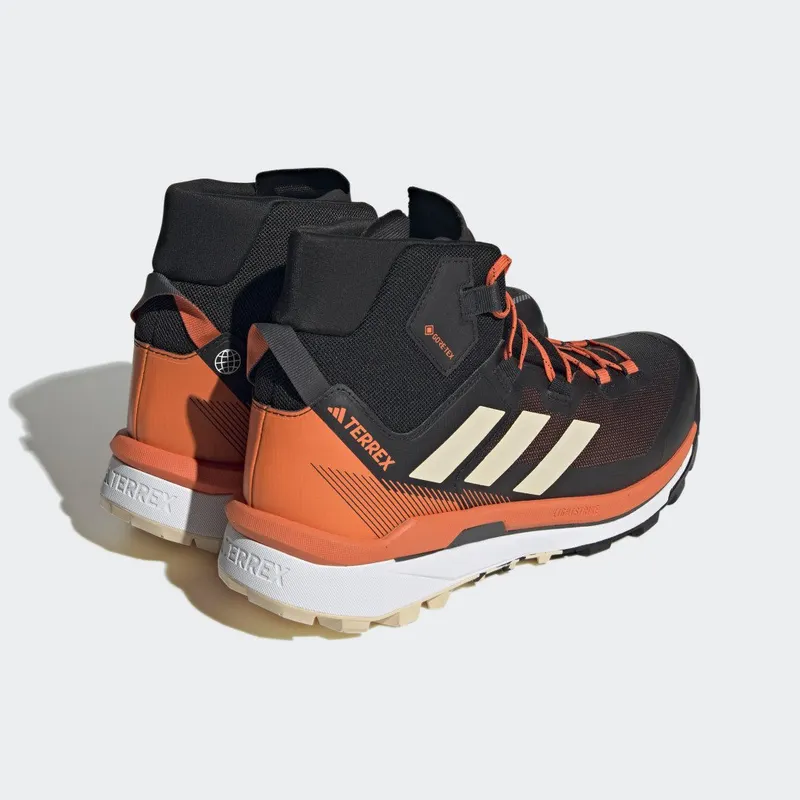 adidas Terrex Skychaser Tech GORE-TEX Hikingschoenen Core Black / Sand Strata / Impact Orange (GV9034)