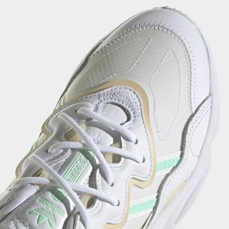 adidas OZWEEGO Cloud White / Pulse Mint / Sand Strata (GW4650)