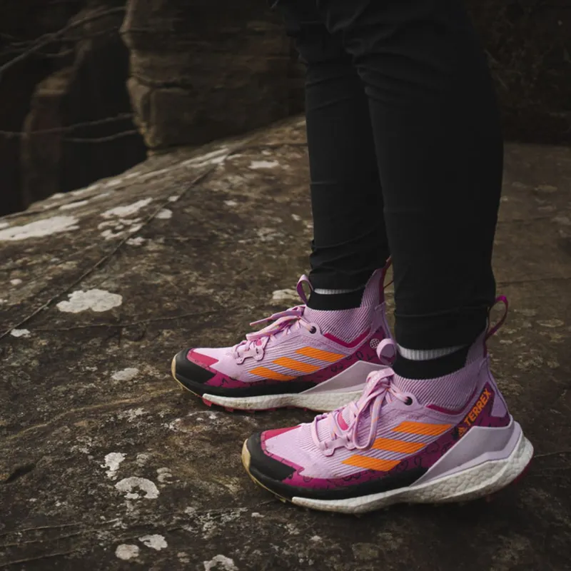 adidas TERREX FREE HIKER 2 BCA HIKING SCHOENEN Bliss Lilac / Beam Orange / Pulse Magenta (GZ0688)