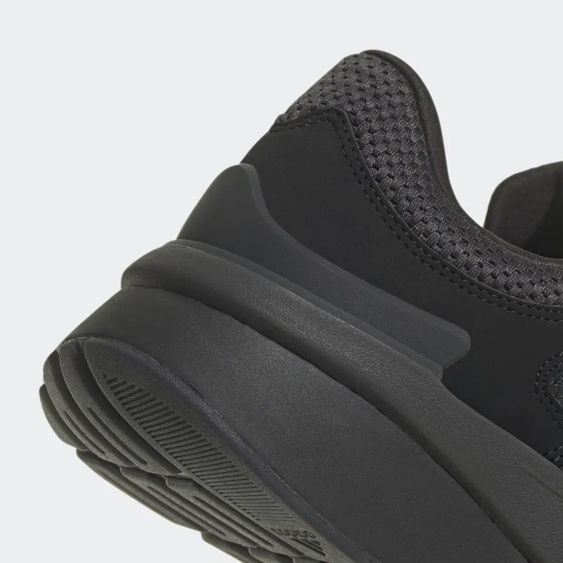 adidas ZNCHILL LIGHTMOTION+ Core Black / Carbon / Cloud White (GZ2618)