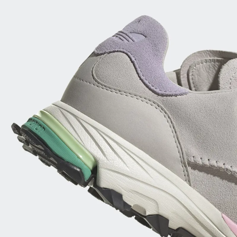 adidas Mocaturf Adventure Chalk Pearl / Chalk Pearl / Clear Granite (H06398)