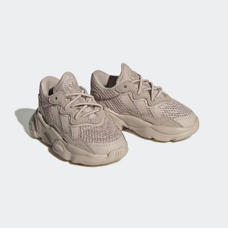 adidas OZWEEGO Wonder Taupe / Wonder Taupe / Cloud White (HQ1623)